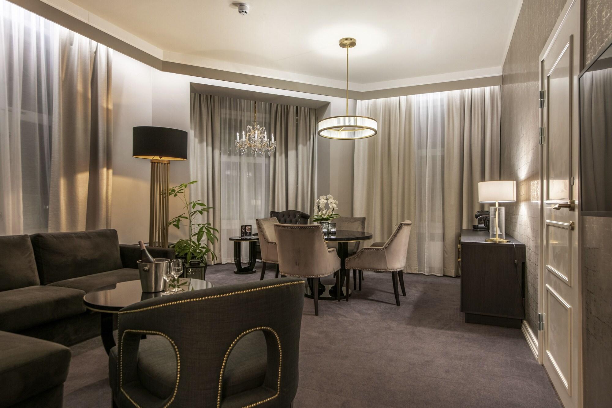 Home Hotel Grand Gjøvik Buitenkant foto